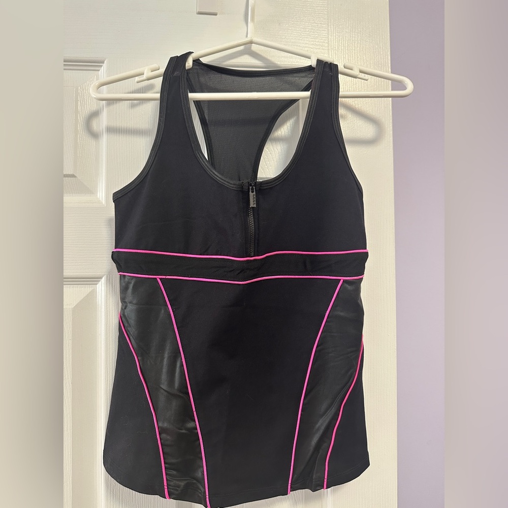Bebe Sport activewear yoga top - pink piping faux leather accents. Matches pants